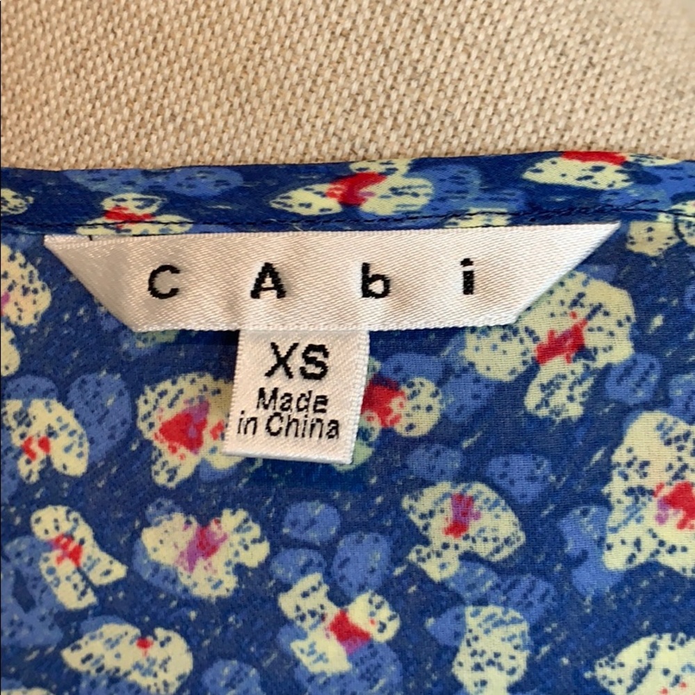 Cabi Style 299 Button Back Floral Split Blouse - image 8